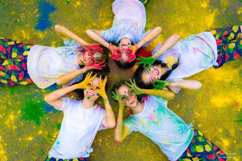 Kỷ yếu là gì? Xu hướng chụp kỷ yếu của giới trẻ ngày nay