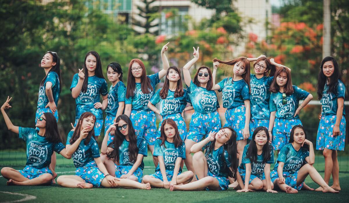 Khám Phá Xu Hướng May Đồng Phục Lớp HOT Hiện Nay