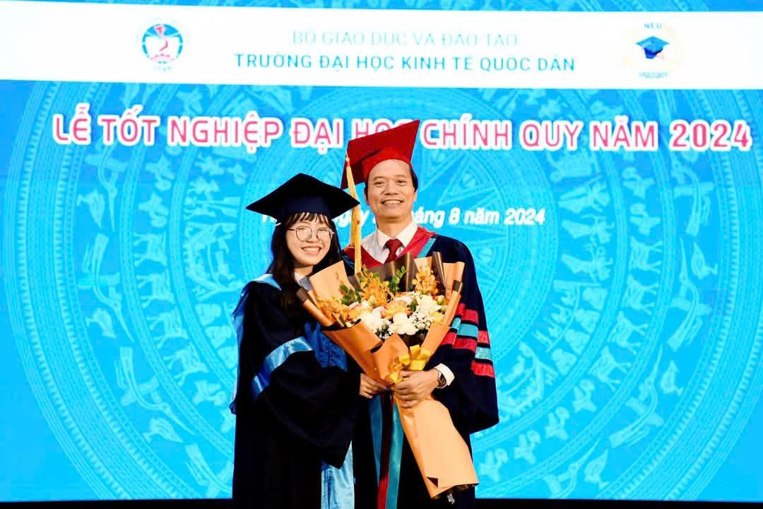 Đâu Là Đơn Vị Cho Thuê Áo Tốt Nghiệp Uy Tín Nhất Hà Nội?
