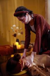 Đồng phục áo bà ba Spa: Trải nghiệm và cảm xúc của khách hàng