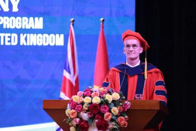 Giải Pháp Thuê Áo Cử Nhân Giá Tốt – Lựa Chọn Thông Minh Cho Ngày Tốt Nghiệp