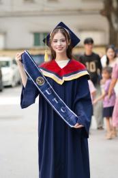 Kinh nghiệm Thuê áo cử nhân đại học GTVT siêu chất lượng