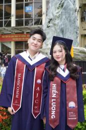 Mua áo cử nhân AJC ở đâu giá tốt, chất lượng cao?