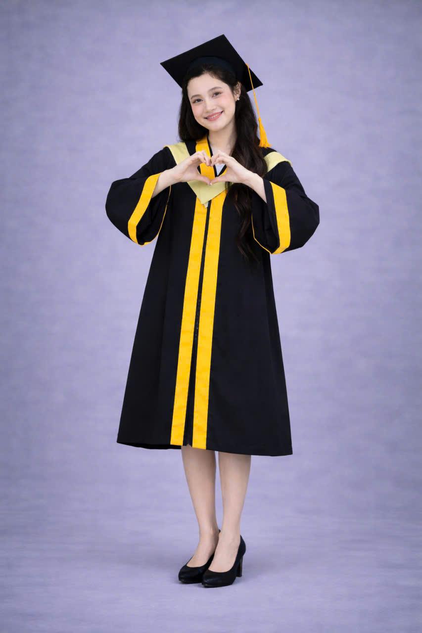 Vì sao nên chọn thuê áo cử nhân học viện nông nghiệp Việt Nam tại Duyên Hà?