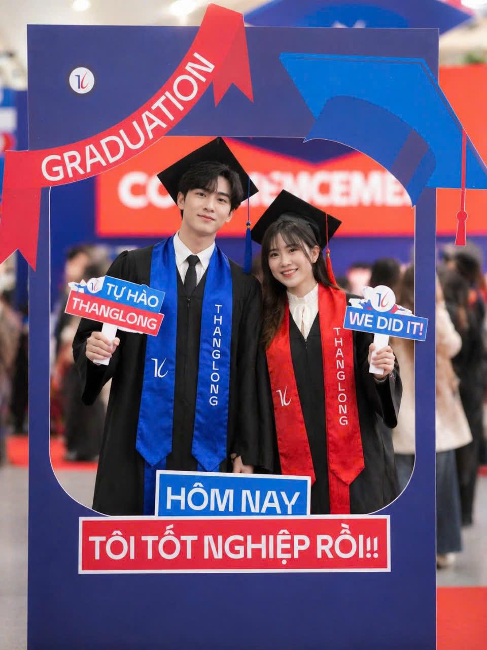 Cơ hội vàng để thuê áo cử nhân TLU giá tốt