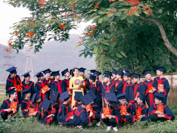 Áo cử nhân Duyên Hà - lựa chọn tốt nhất cho lễ tốt nghiệp