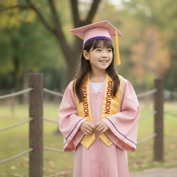 Giới thiệu mẫu áo cử nhân mầm non hot 2026