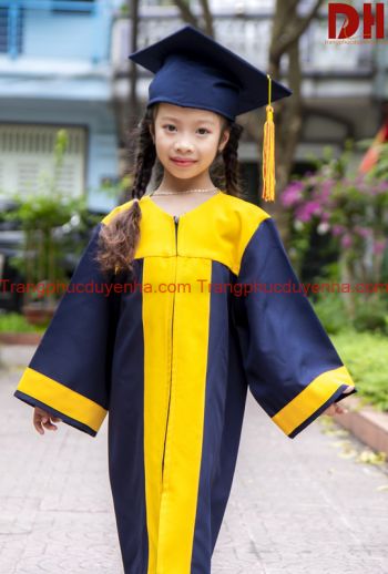 Áo cử nhân mầm non CNMN016