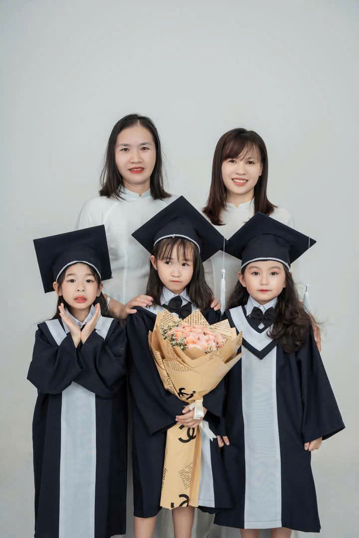 thuê áo tốt nghiệp mầm non