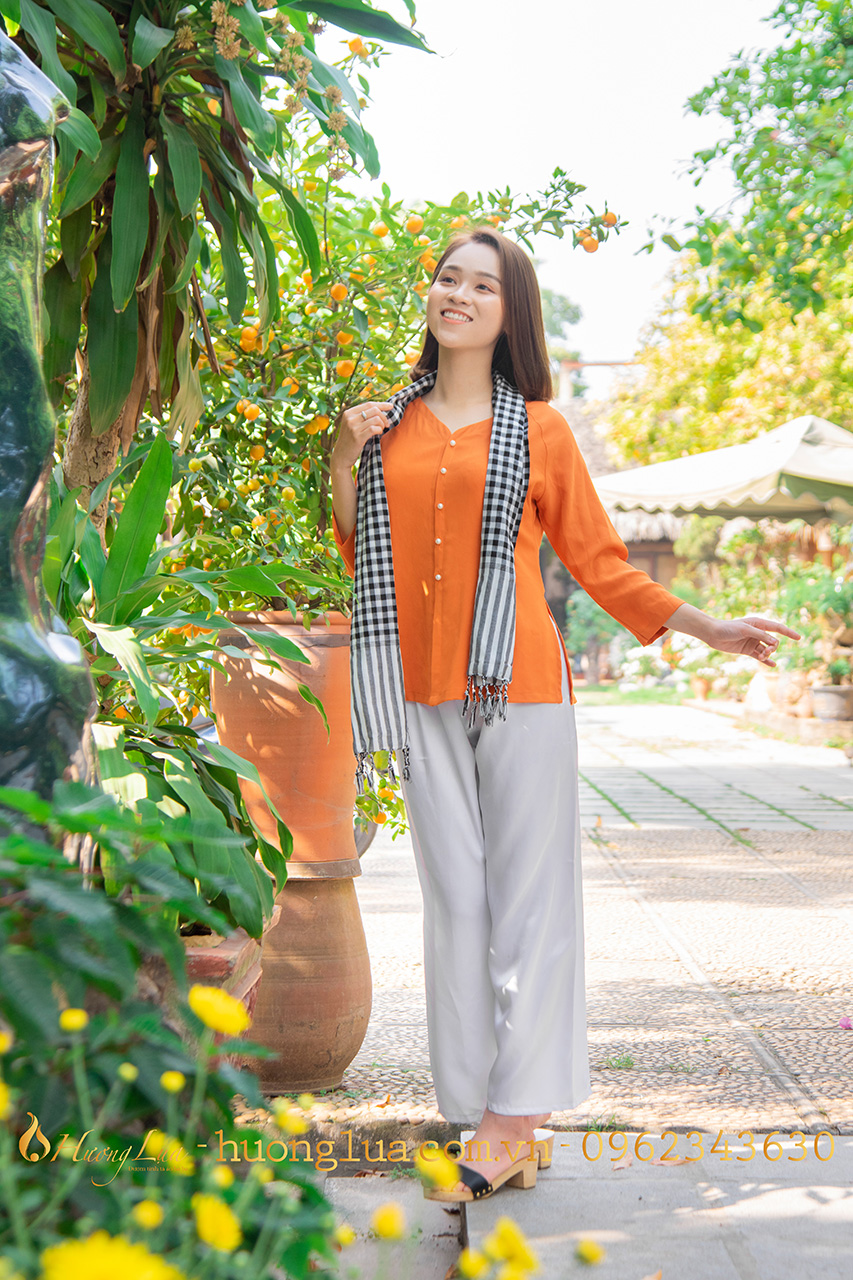 Đồng phục áo bà ba lụa thái tuấn màu cam