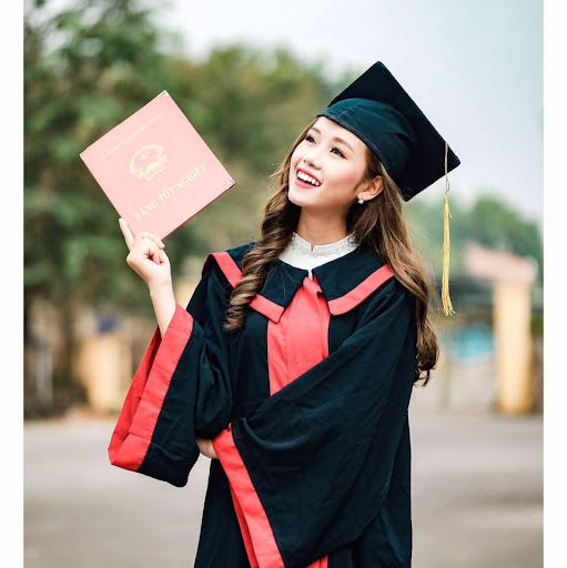 thuê áo tốt nghiệp cấp 3 giá rẻ