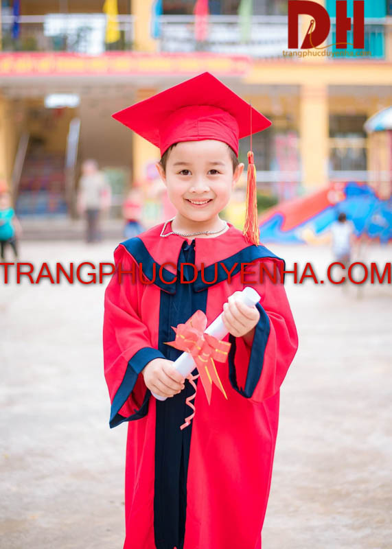 Áo cử nhân mầm non