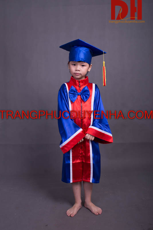 Áo cử nhân mầm non