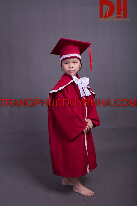 Áo cử nhân mầm non
