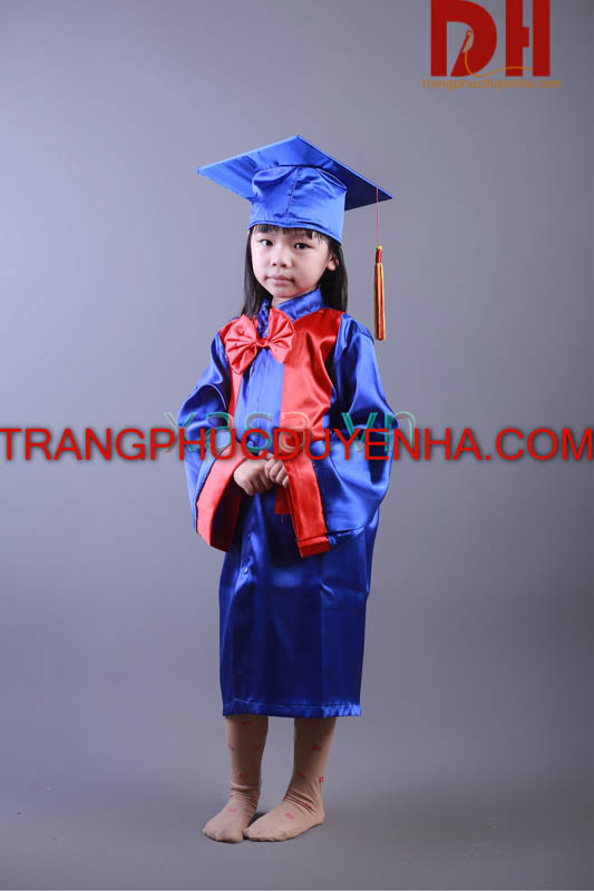 Áo cử nhân mầm non