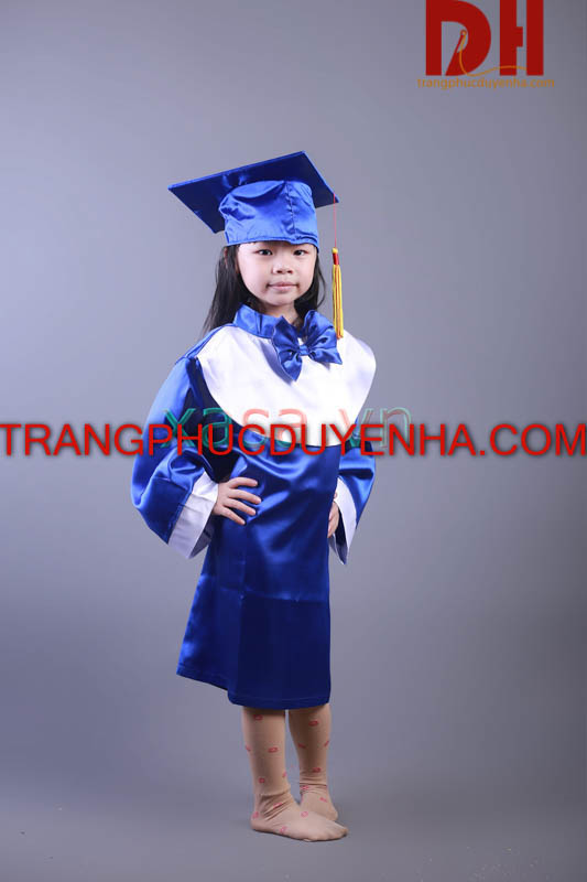 Áo cử nhân mầm non