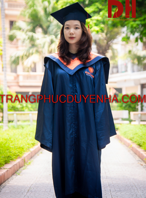 Áo cử nhân sinh viên