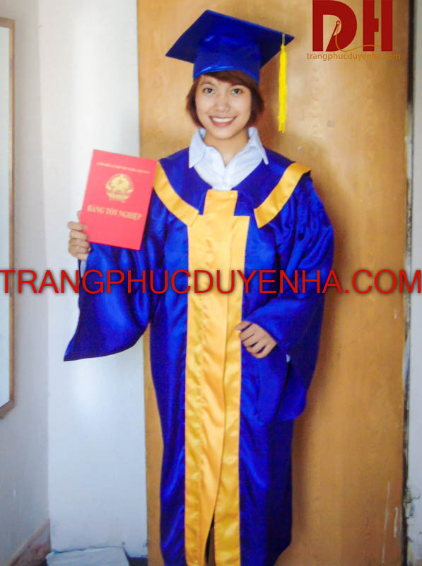 Áo cử nhân cấp 2