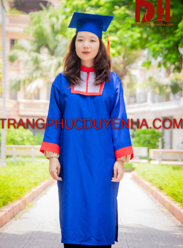 Áo cử nhân cấp 2