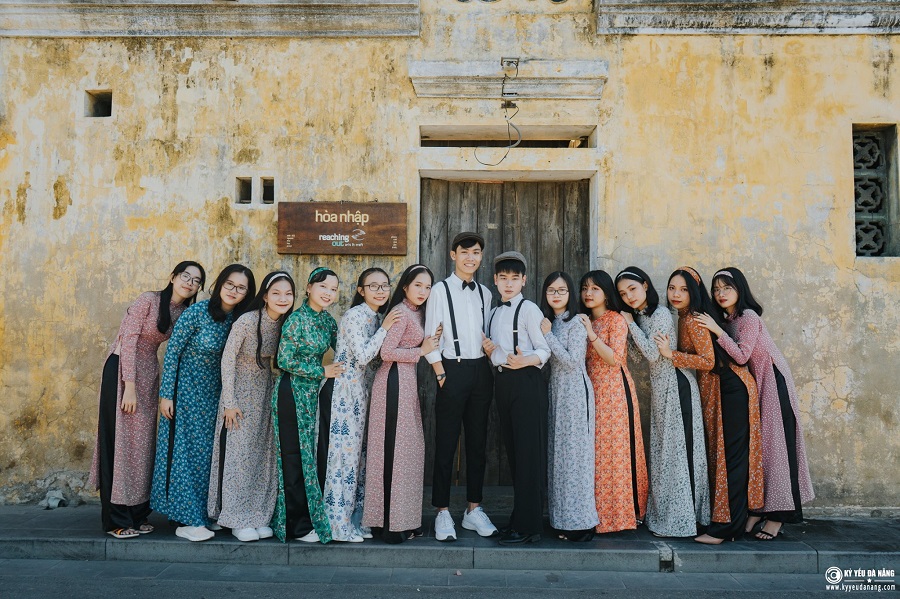 Concept kỷ yếu đẹp - Cô Ba Sài Gòn