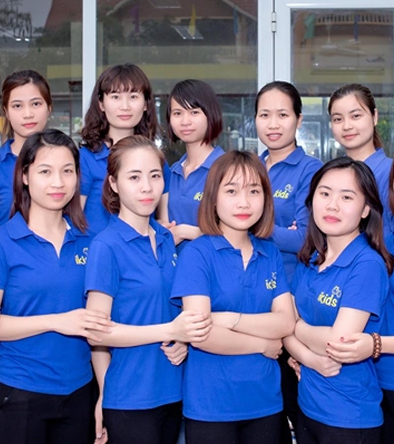 Đồng phục giáo viên mầm non được đội ngũ chuyên nghiệp của Duyên Hà thiết kế