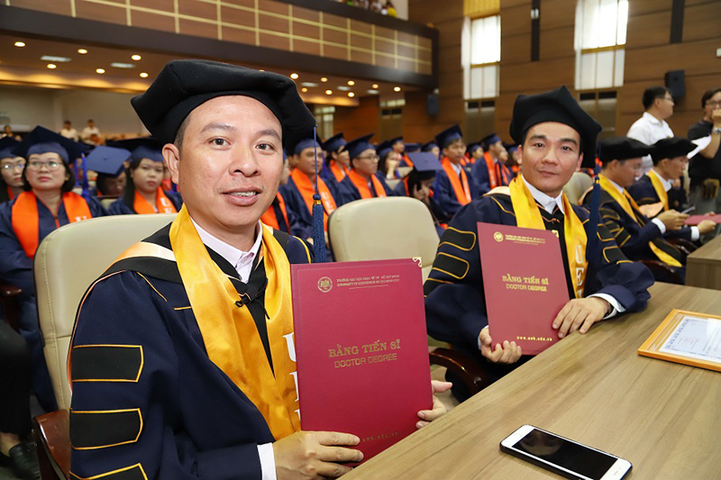 Tiêu chuẩn xét tốt nghiệp tiến sĩ
