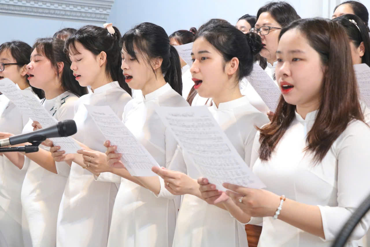 địa chỉ may áo dài ca đoàn