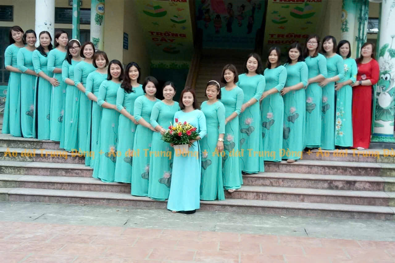may áo dài đồng phục họp lớp