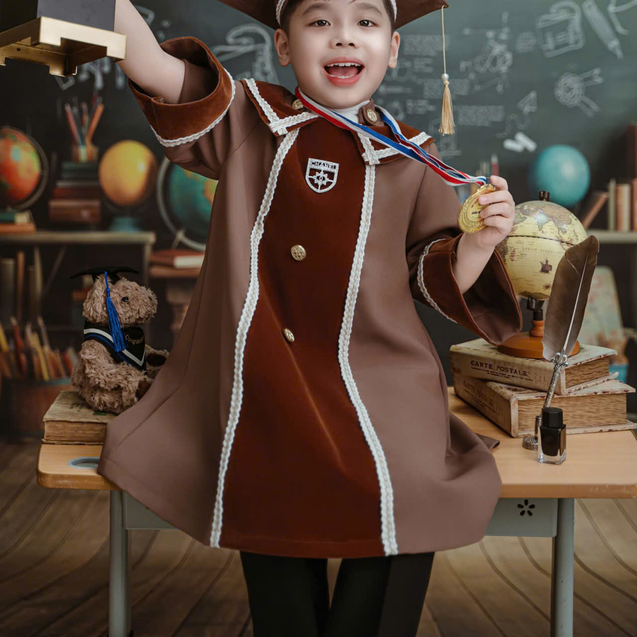 áo cử nhân mầm non hot nhất