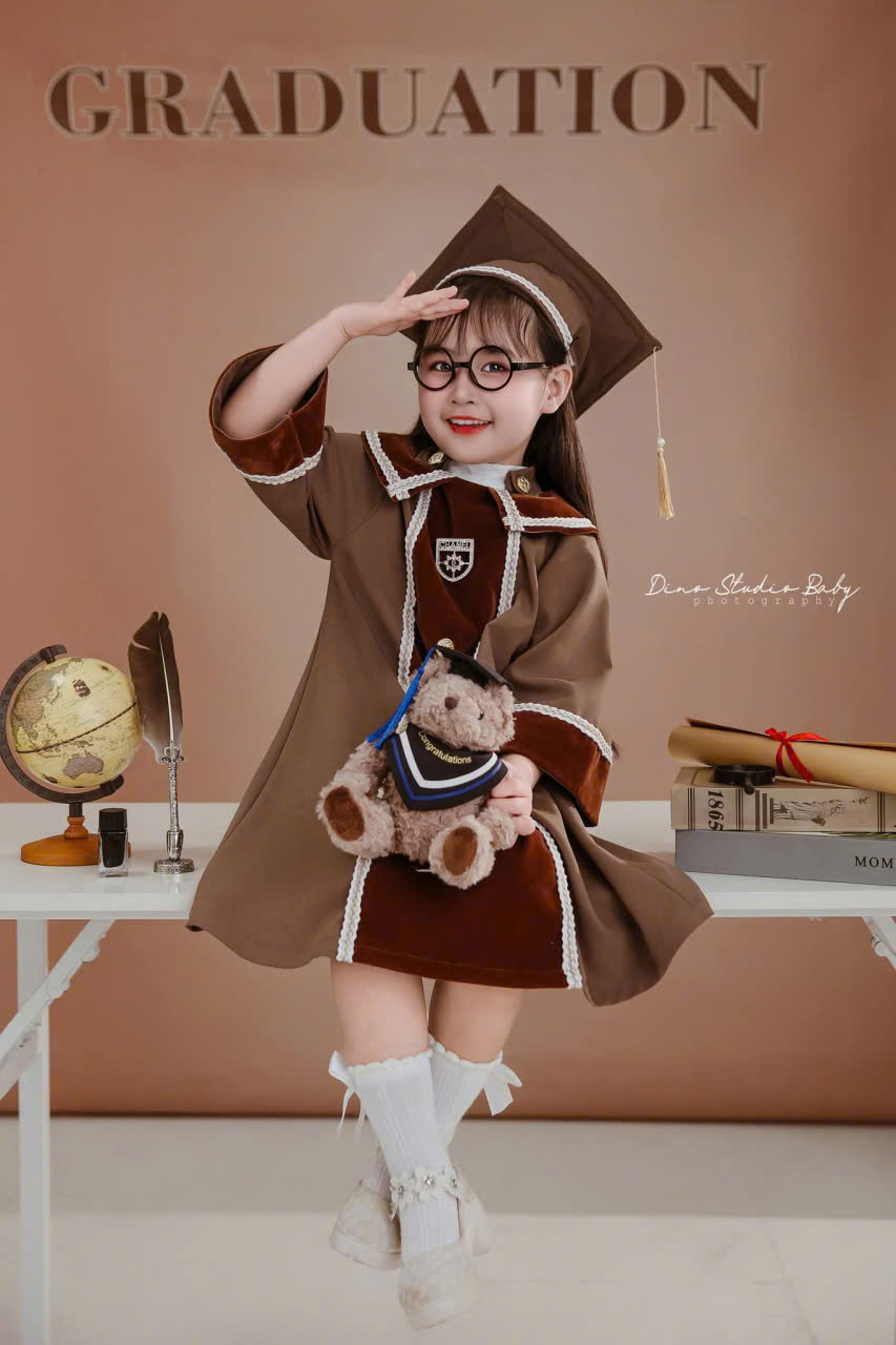 áo cử nhân mầm non hot nhất