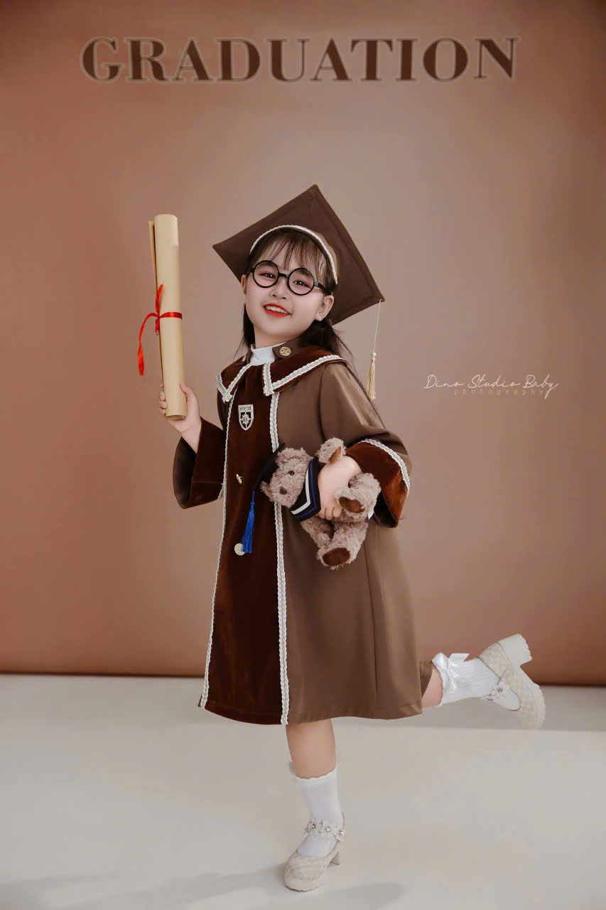 Áo cử nhân mầm non Hàn Quốc