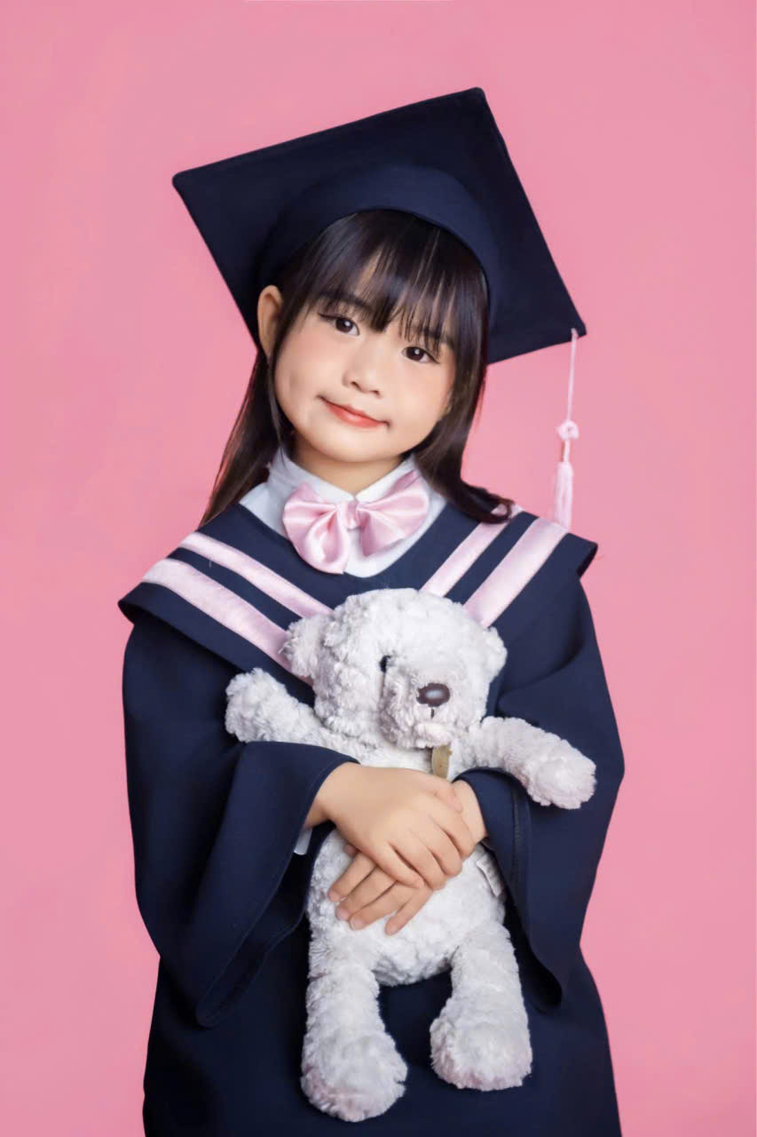 Áo cử nhân mầm non Hàn Quốc